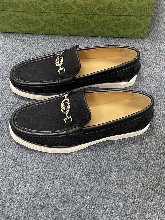 G家 顶级p: Size：39-44 男38.45.46订做 Gucci2024古奇男士最新新款休闲鞋！官网同步上市，绝对的奢华打造，鞋面:牛皮 磨砂牛皮，内里